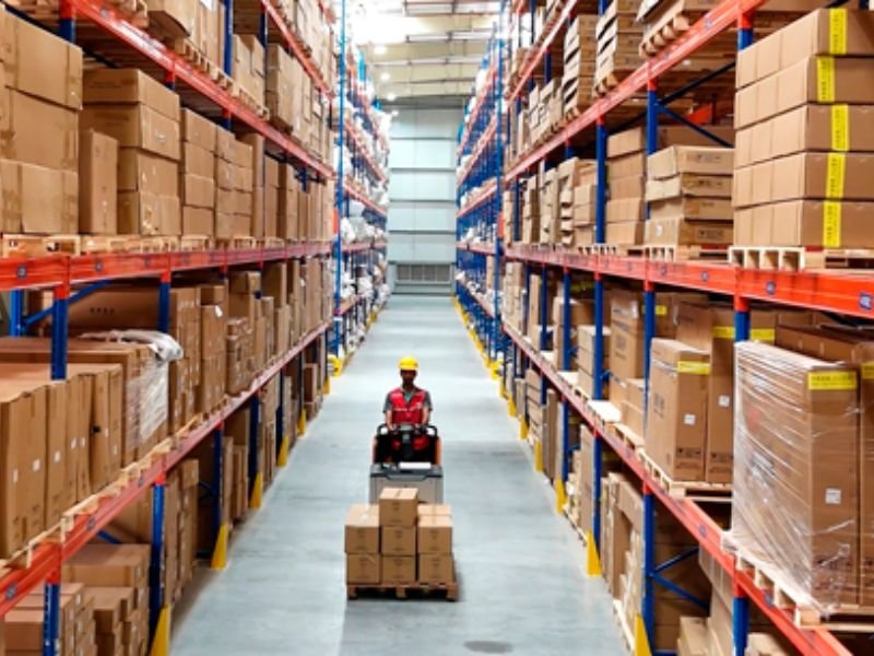 O MAIOR CENTRO DE DISTRIBUIÇÃO DE MARCAS AUTOMOTIVAS CHINESAS DO ORIENTE MÉDIO É INAUGURADO: A OMODA&JAECOO ESTÁ REMODELANDO O NOVO CENÁRIO GLOBAL DE SERVIÇOS.